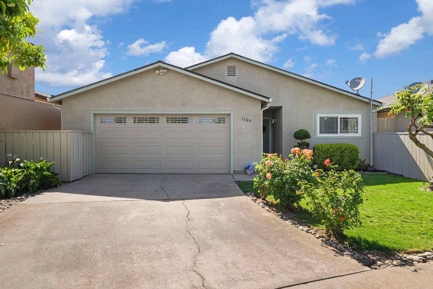 1104 Dartmoor Circle