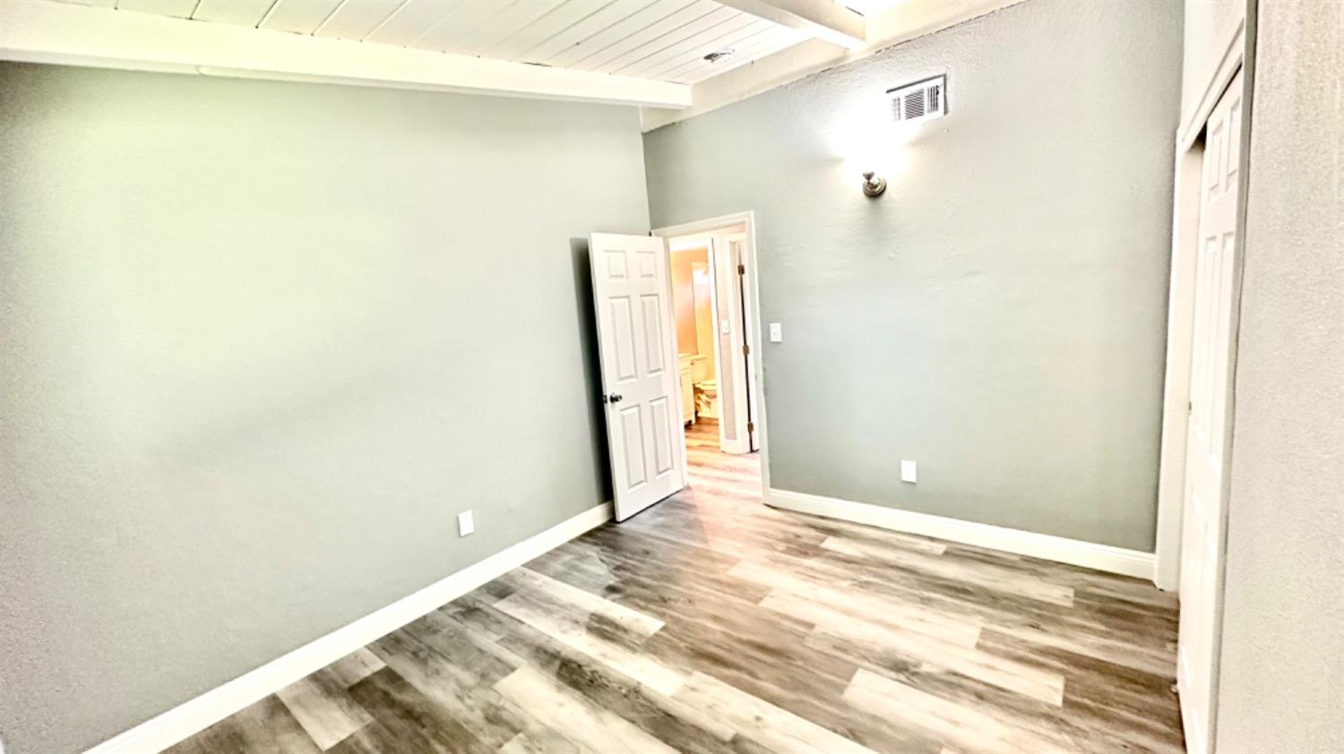 620 W Jackson Street