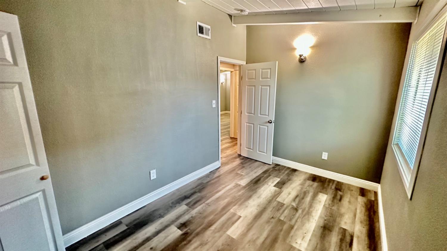 620 W Jackson Street