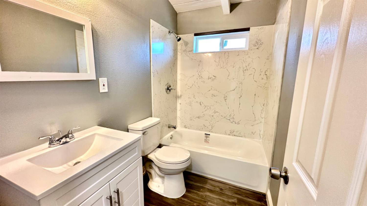 620 W Jackson Street