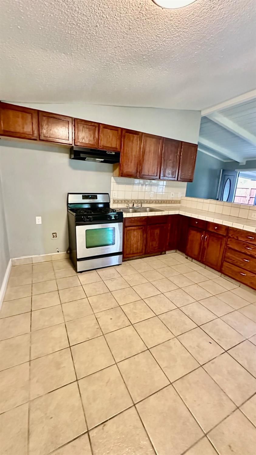 620 W Jackson Street