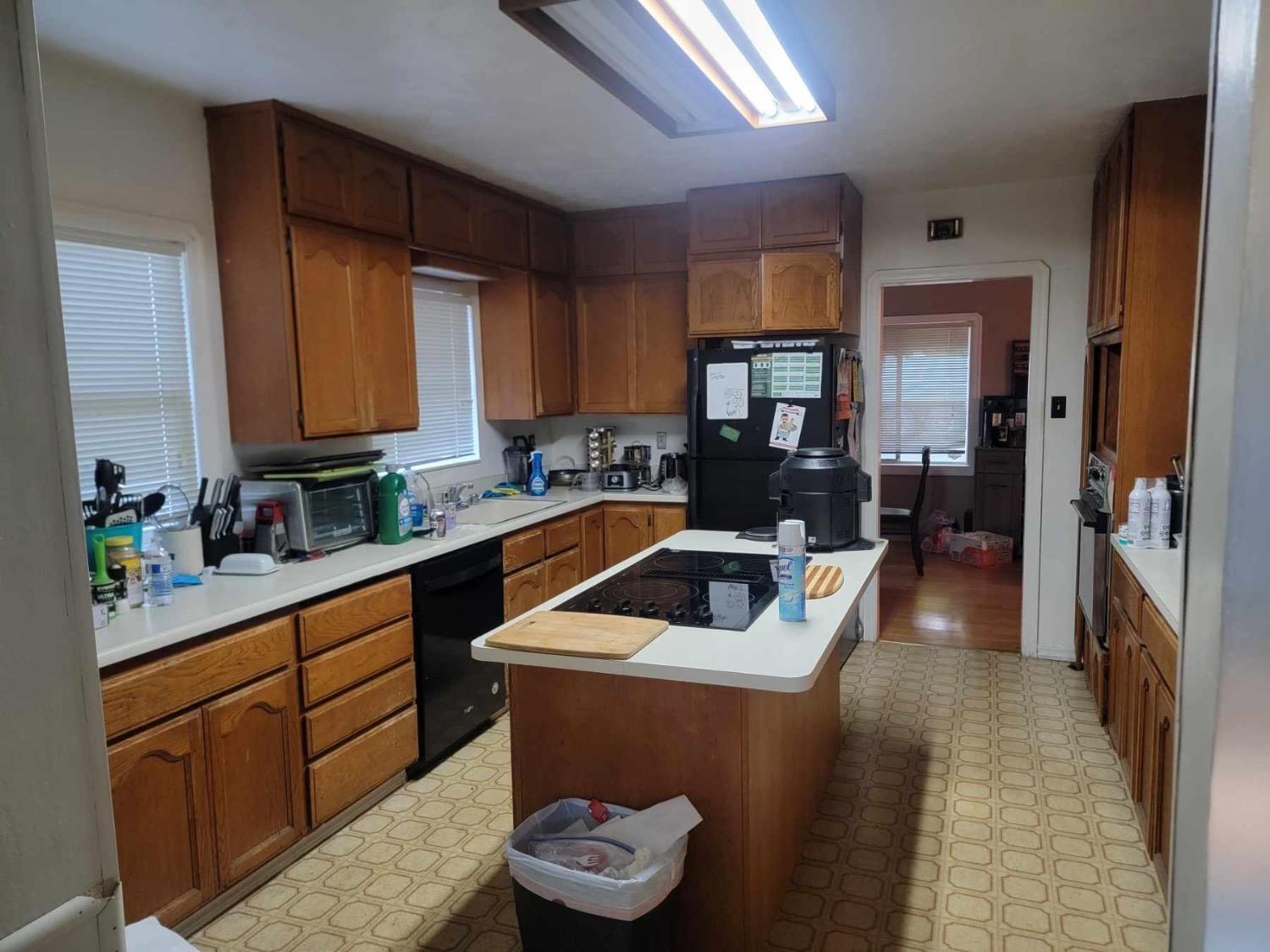 706 S Pleasant Avenue