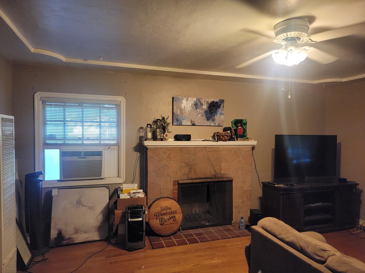 706 S Pleasant Avenue