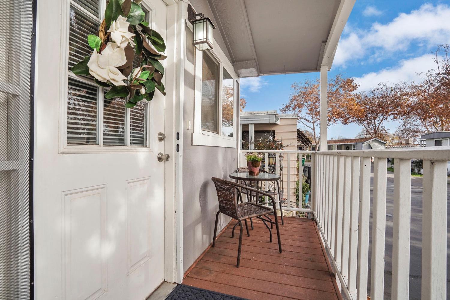 621 E Lockeford Street 26