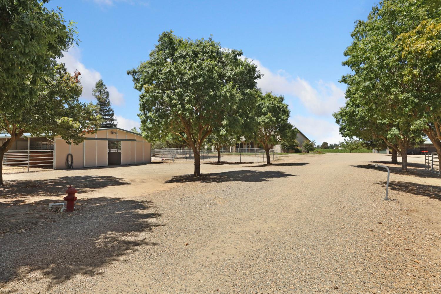 24521 N Mcintire Road