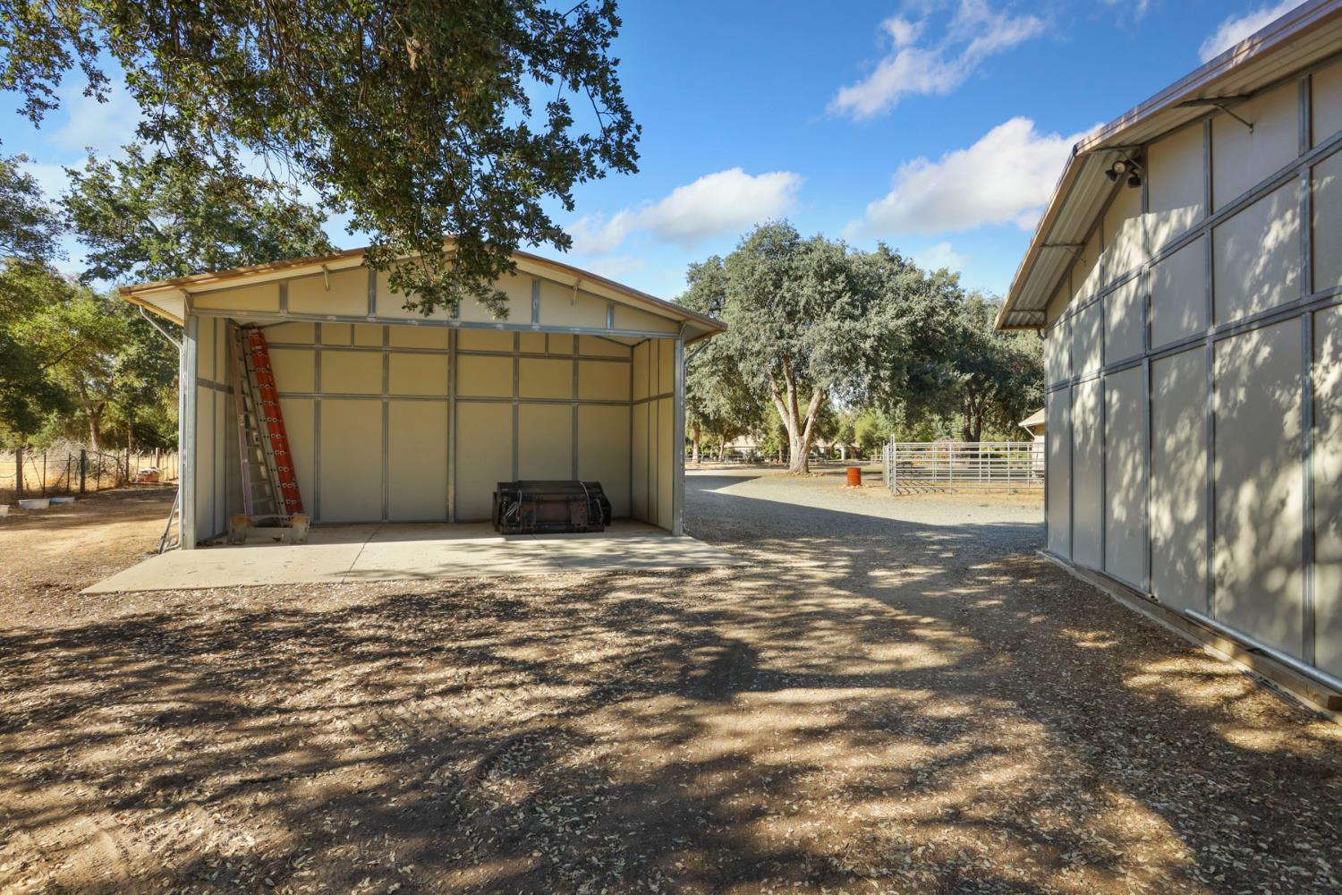 24521 N Mcintire Road