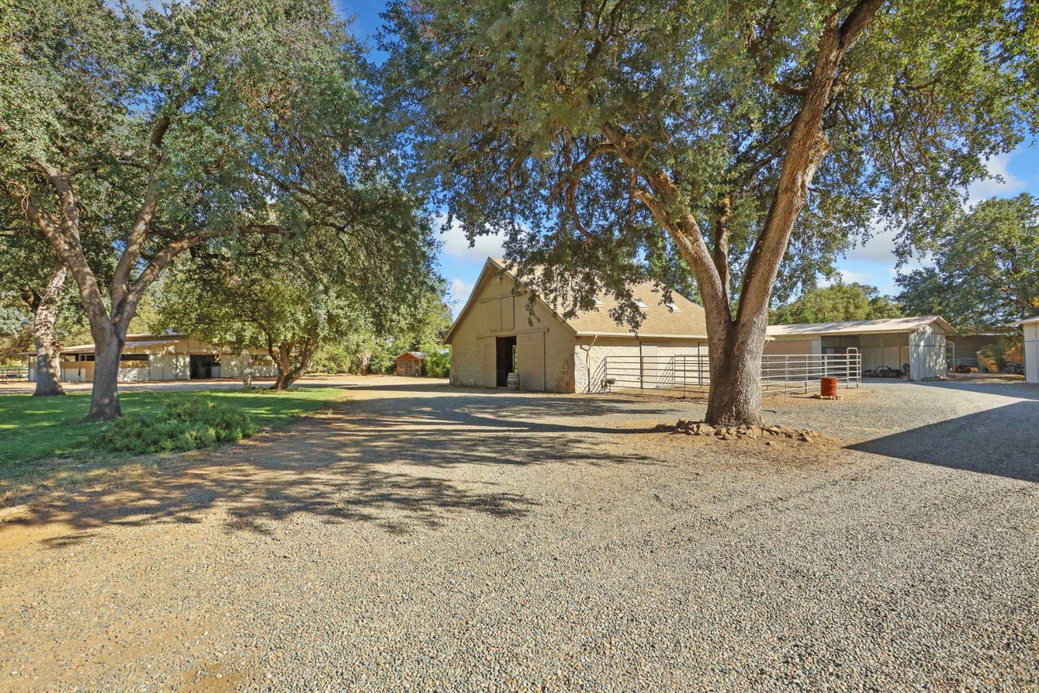 24521 N Mcintire Road