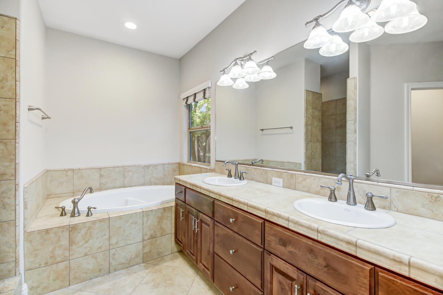 1213 Stonebridge Drive