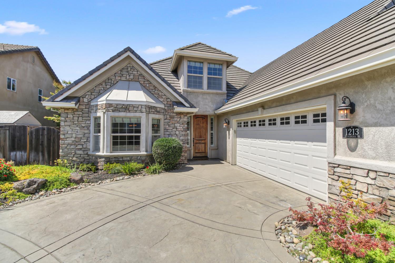 1213 Stonebridge Drive