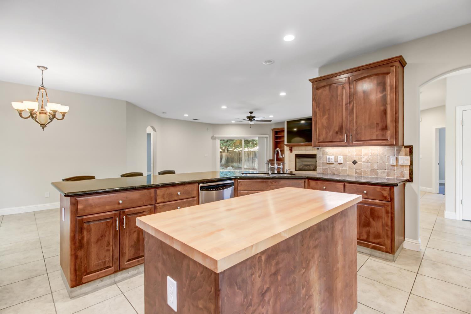 1213 Stonebridge Drive