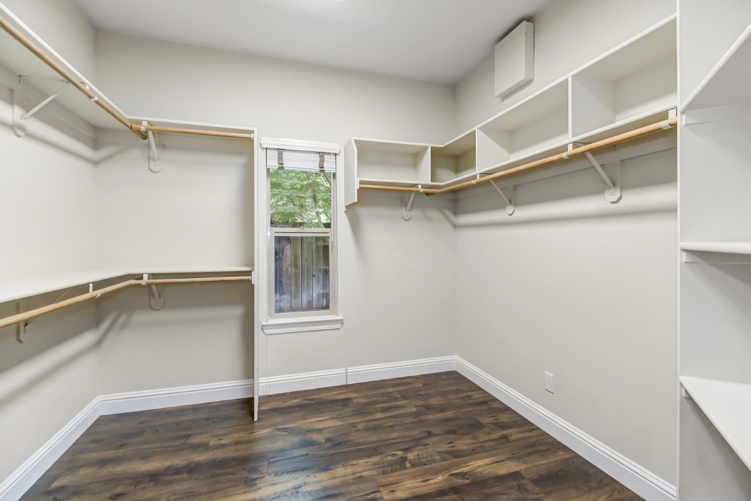 1213 Stonebridge Drive