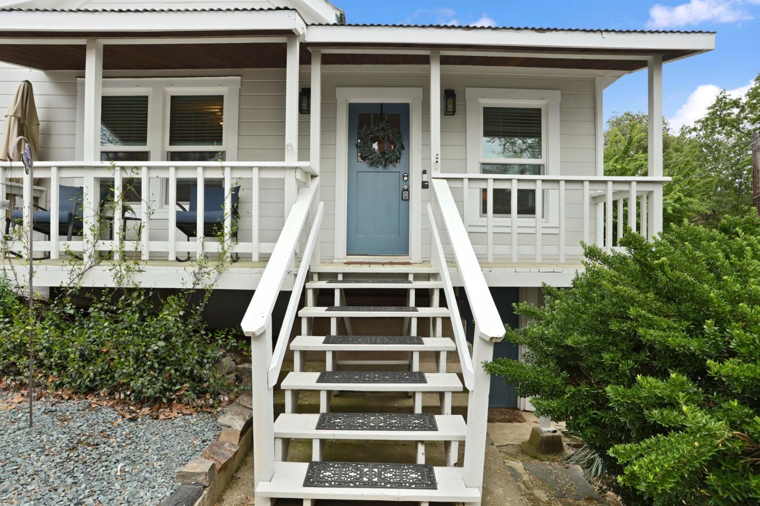 70 Greenstone Terrace