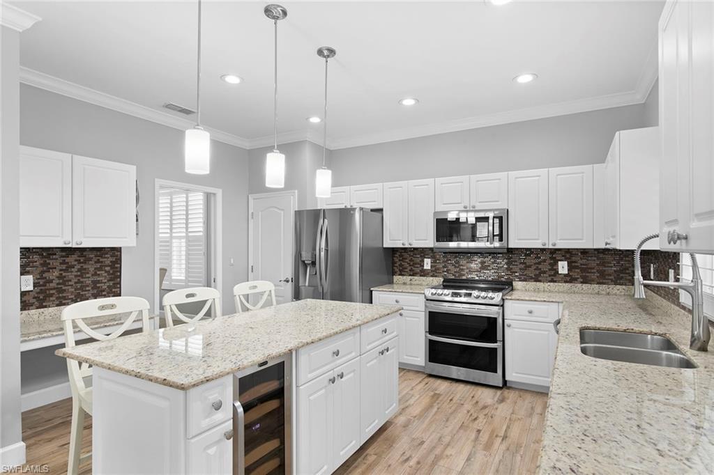 2074 Morning Sun LN