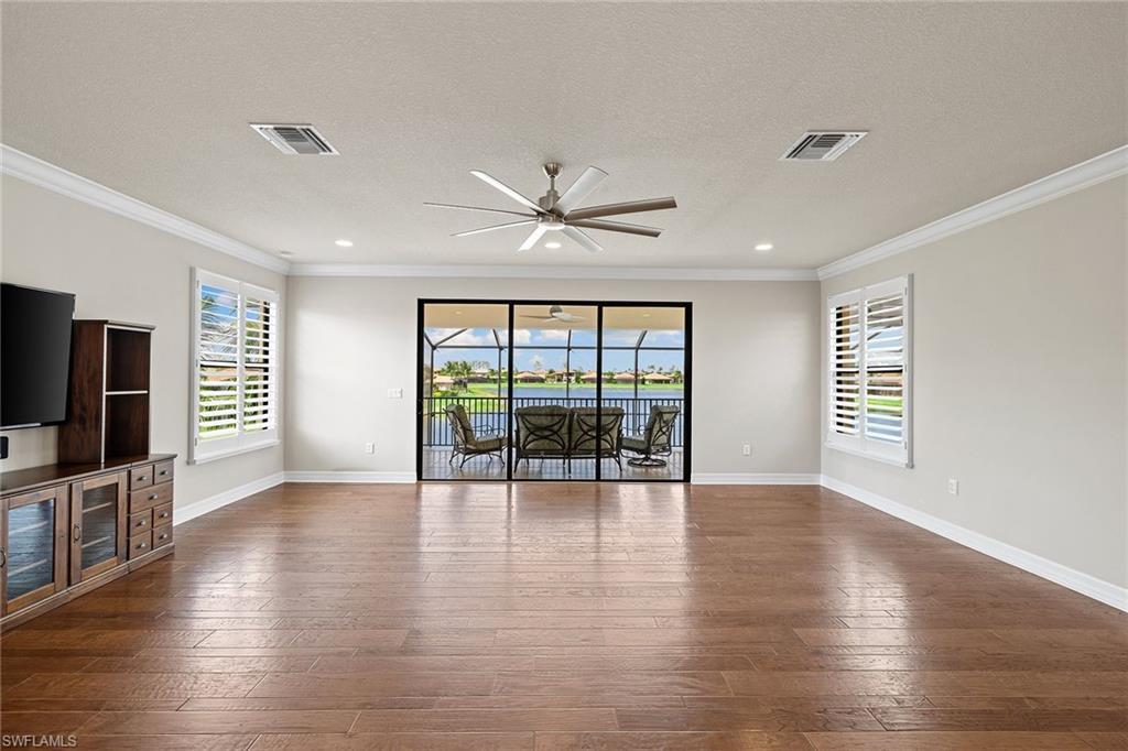 3037 Cinnamon Bay CIR