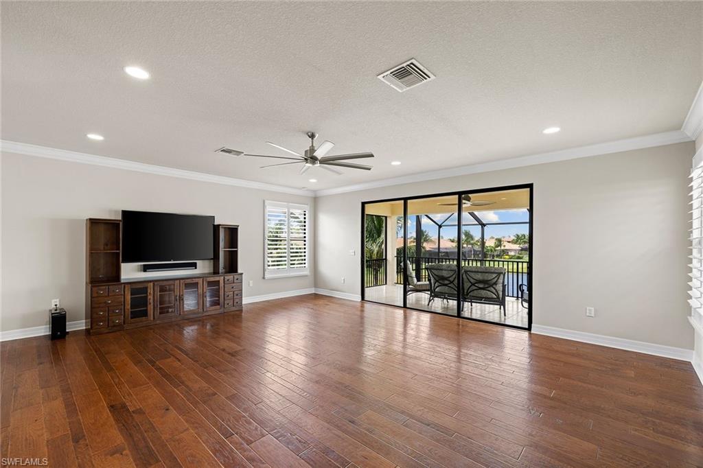 3037 Cinnamon Bay CIR