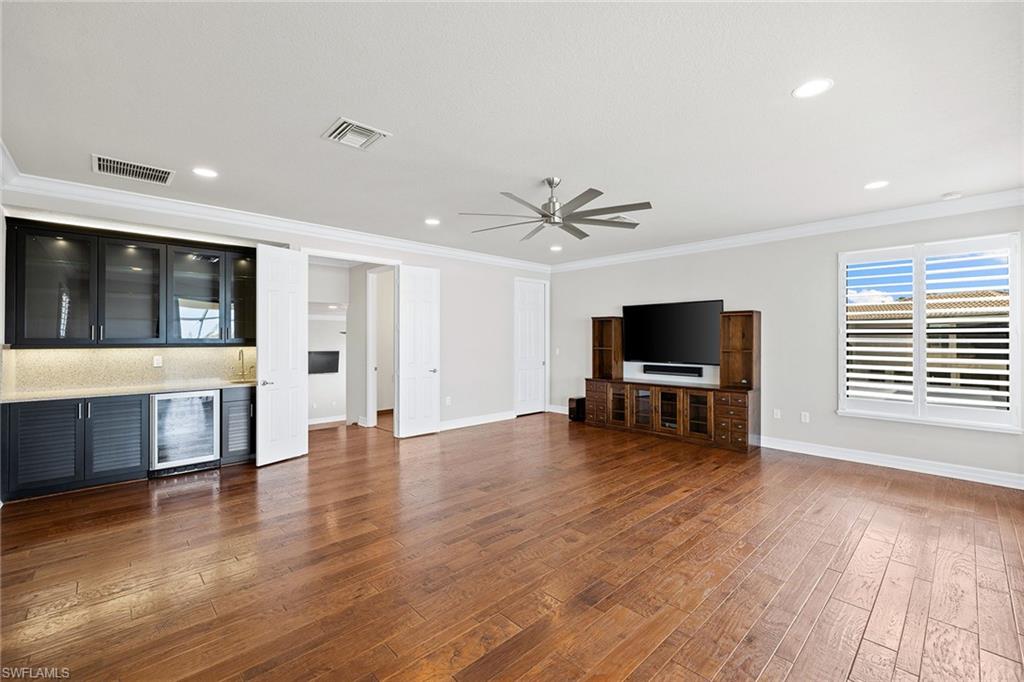 3037 Cinnamon Bay CIR