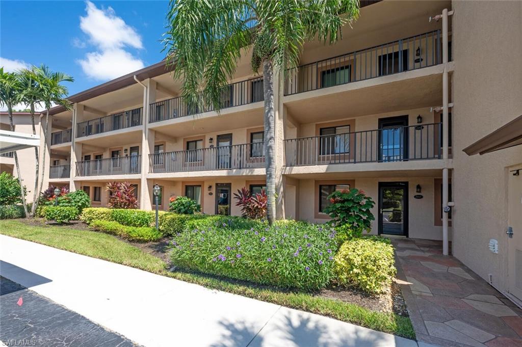 7360 Saint Ives WAY # 2203