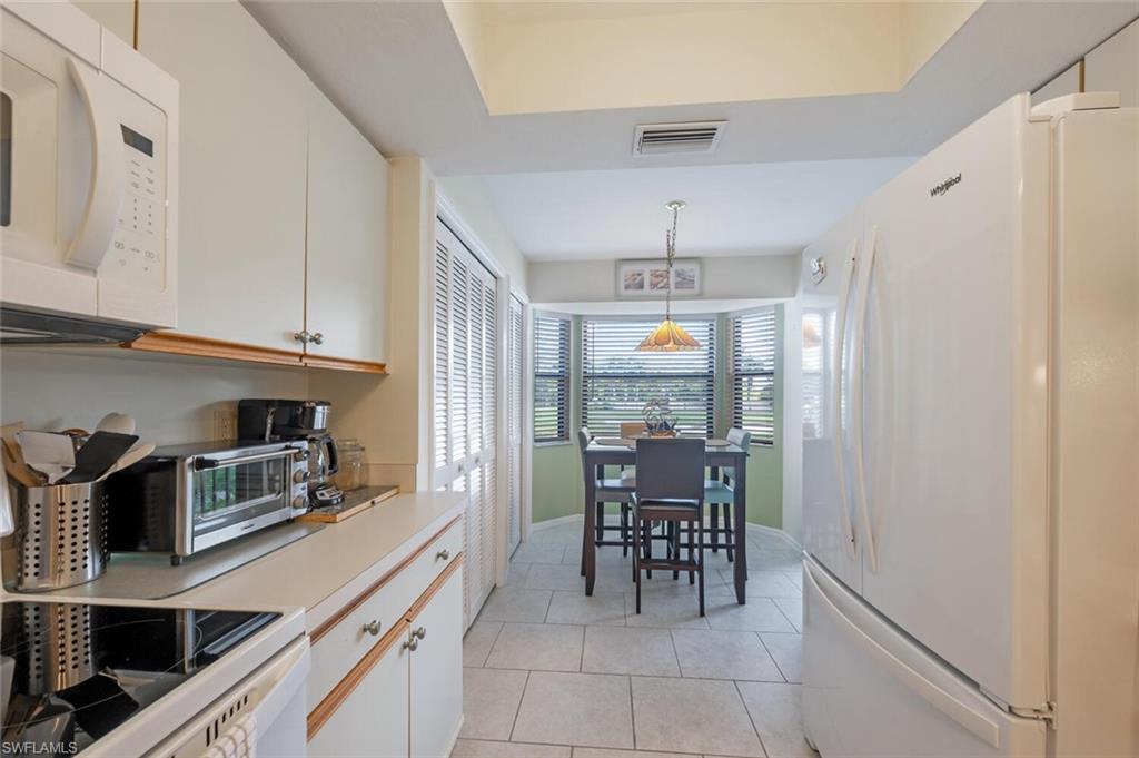 7360 Saint Ives WAY # 2203