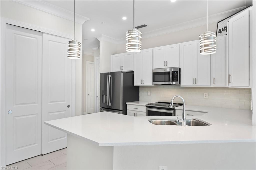 238 Indies DR E # 201