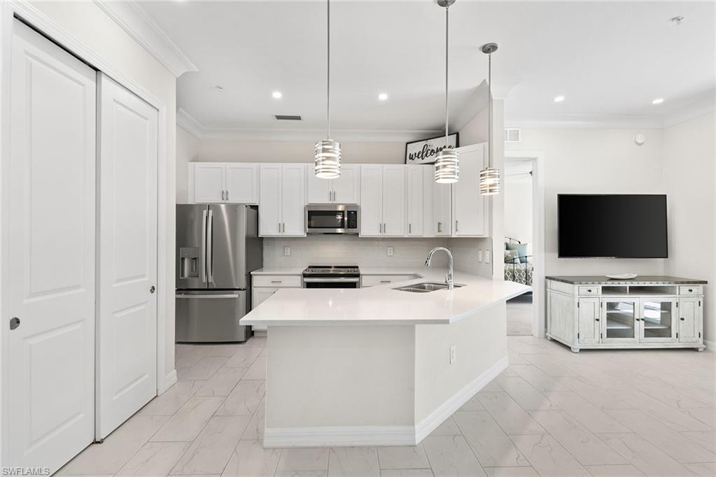 238 Indies DR E # 201