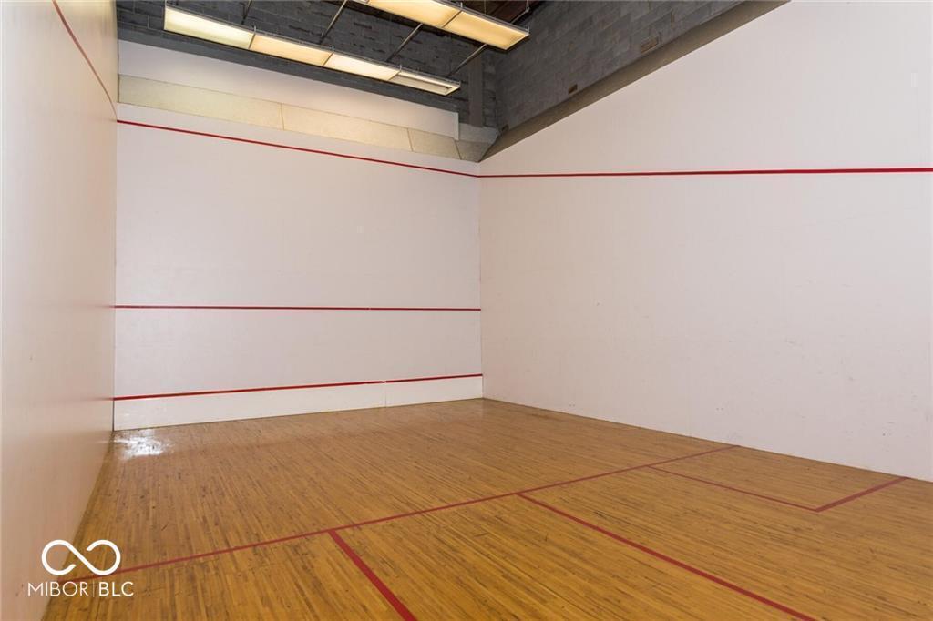 350 N Meridian Street Unit: 304