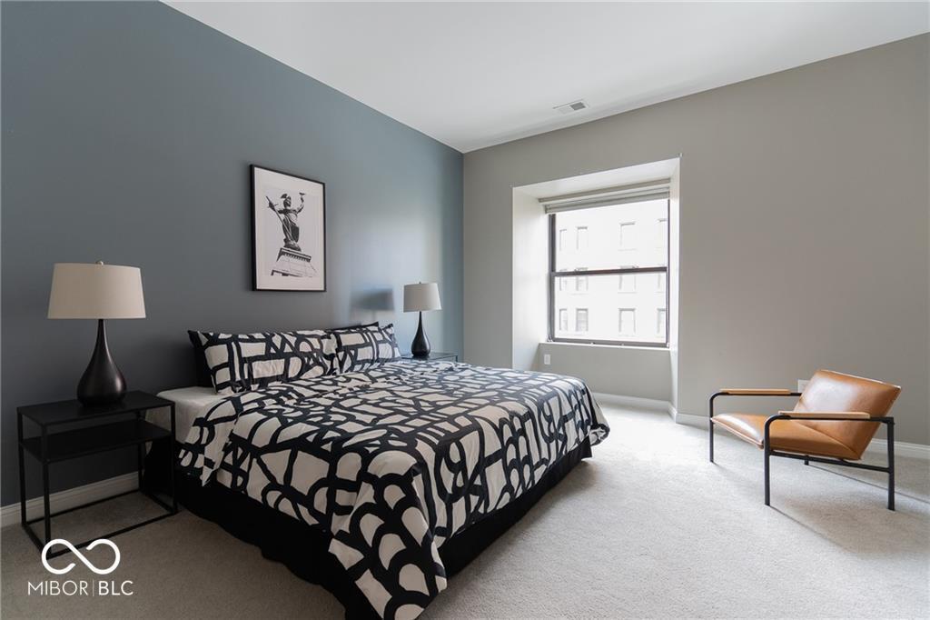 350 N Meridian Street Unit: 304