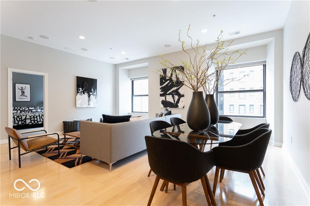 350 N Meridian Street Unit: 304