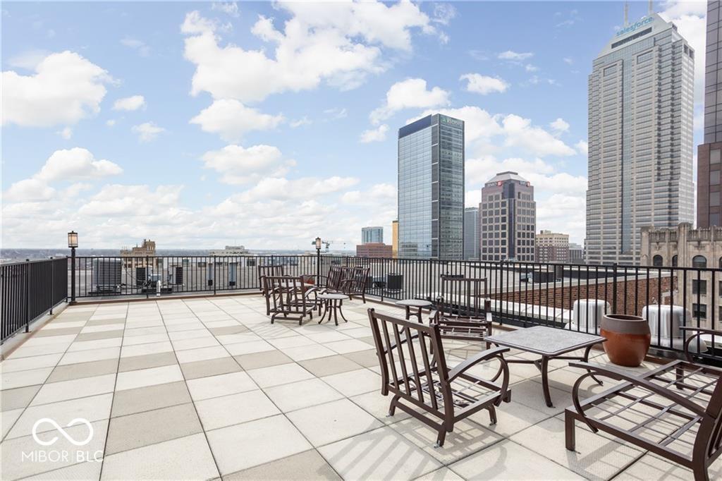 350 N Meridian Street Unit: 304