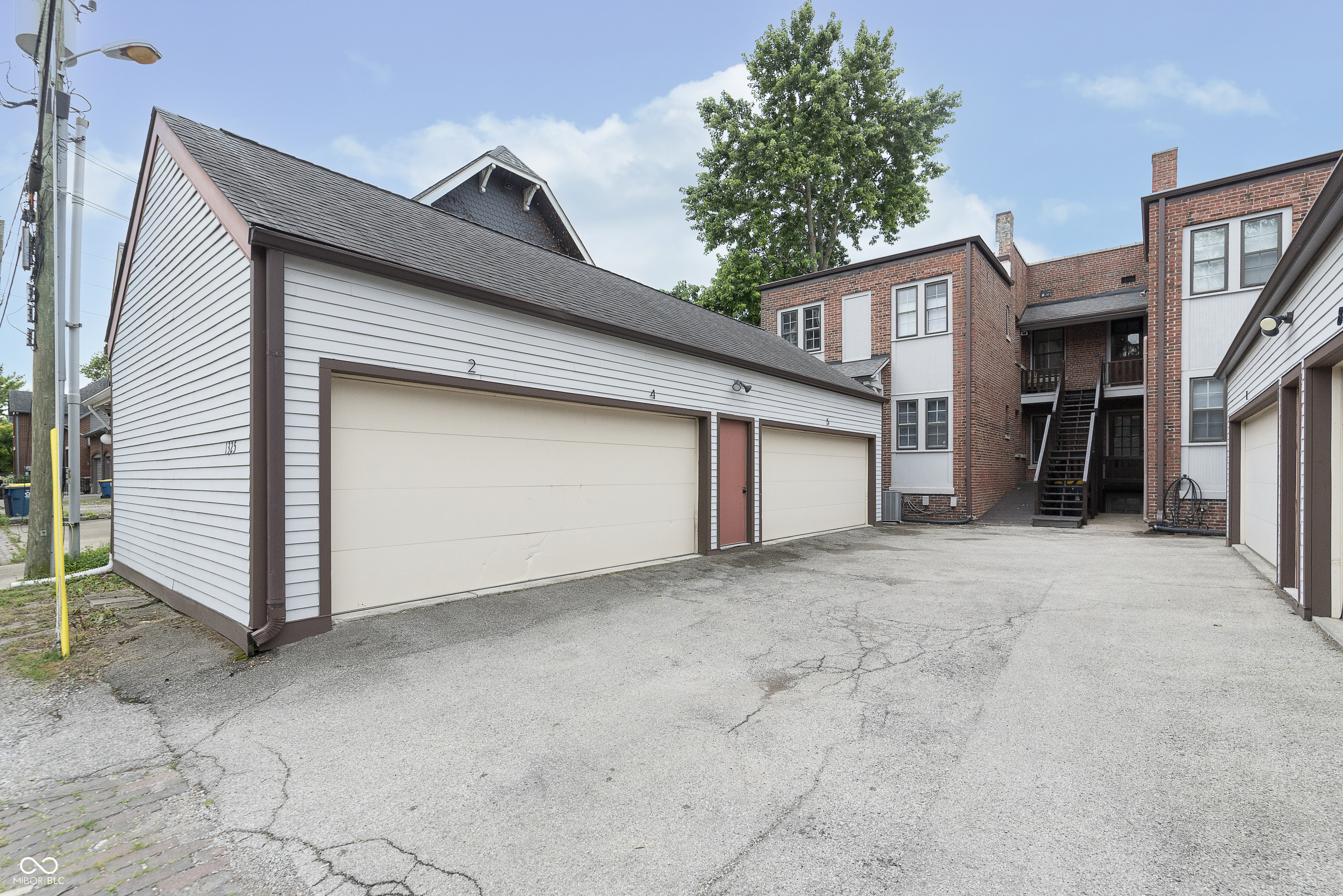 1325 Central Avenue Unit: 4