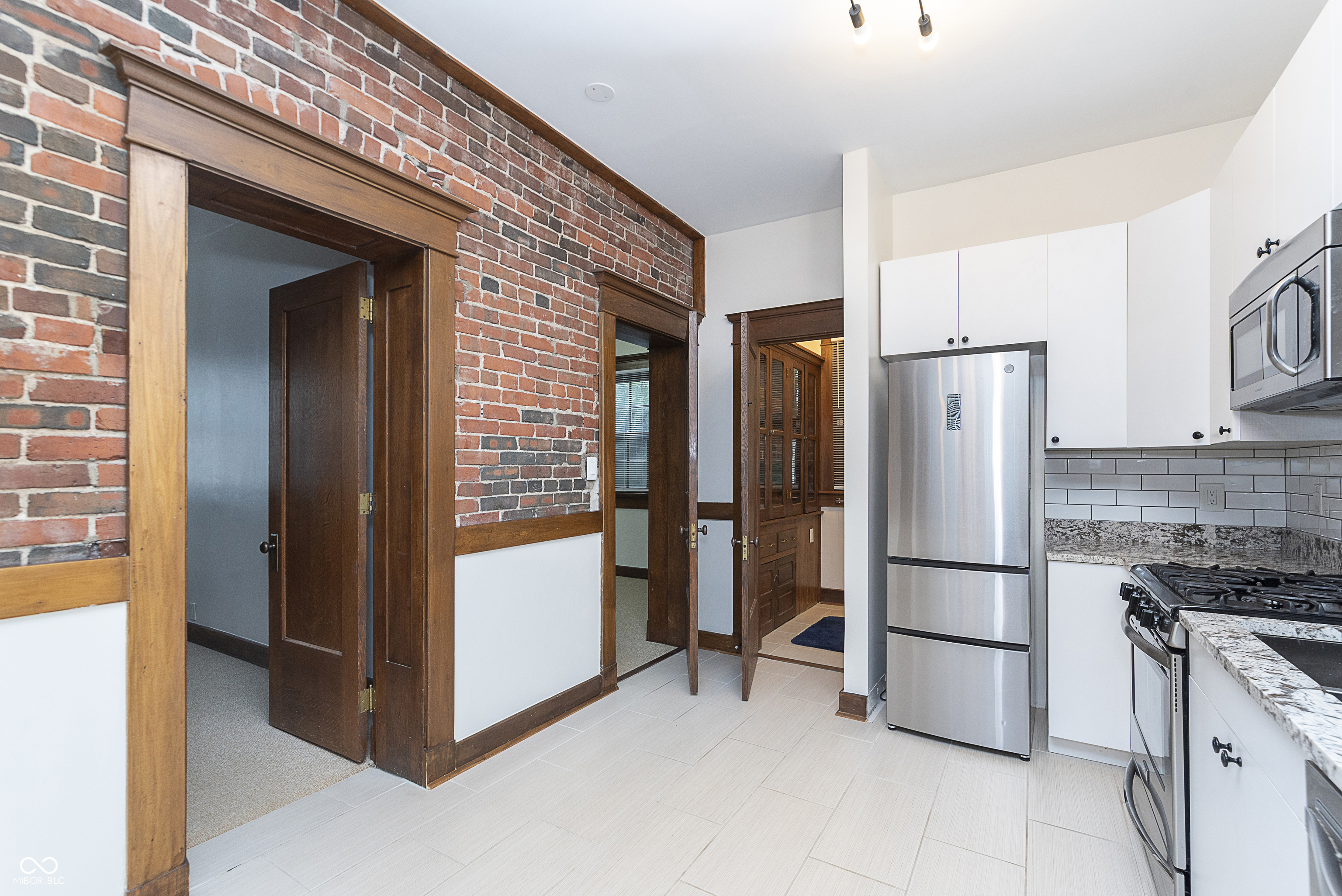 1325 Central Avenue Unit: 4