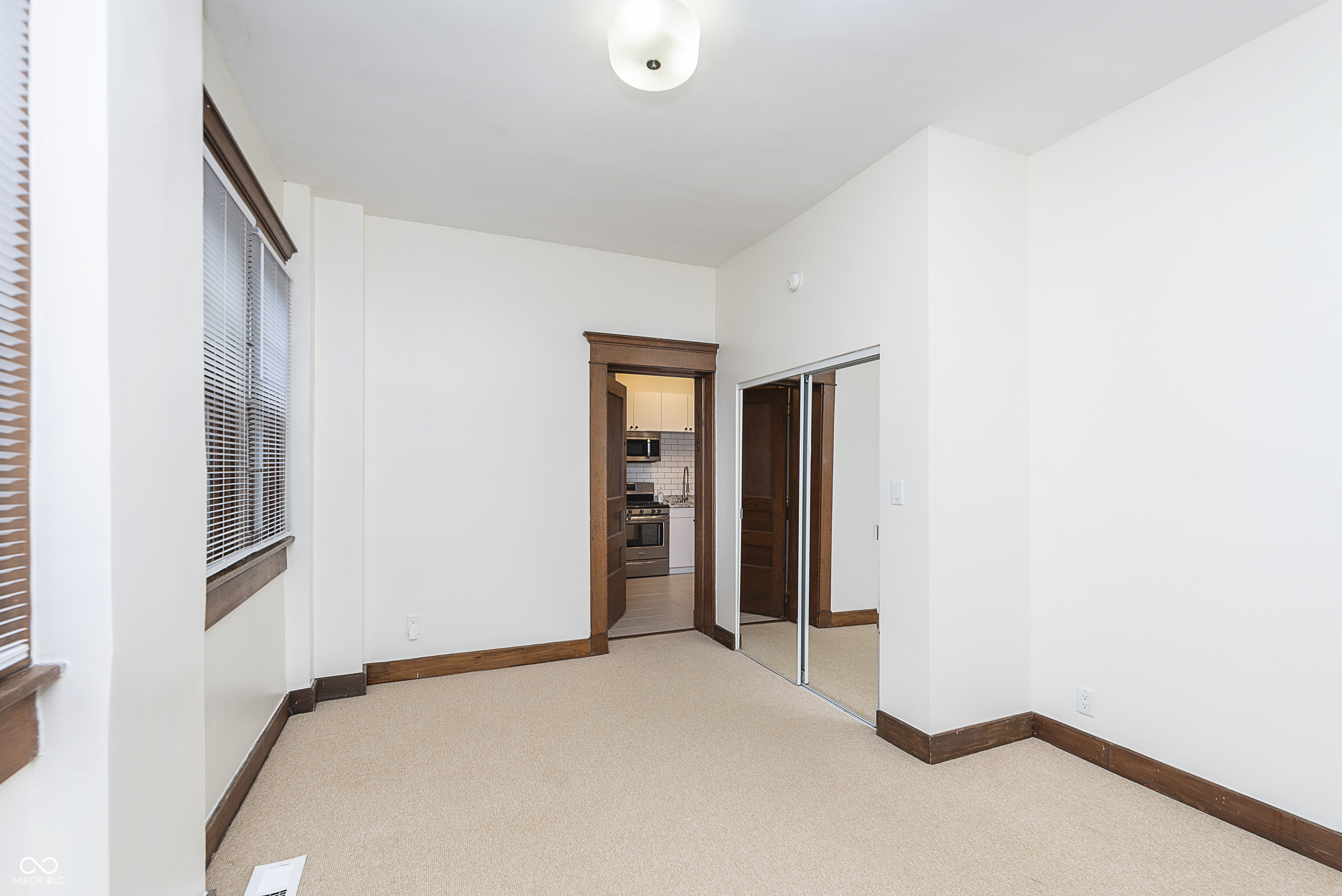 1325 Central Avenue Unit: 4