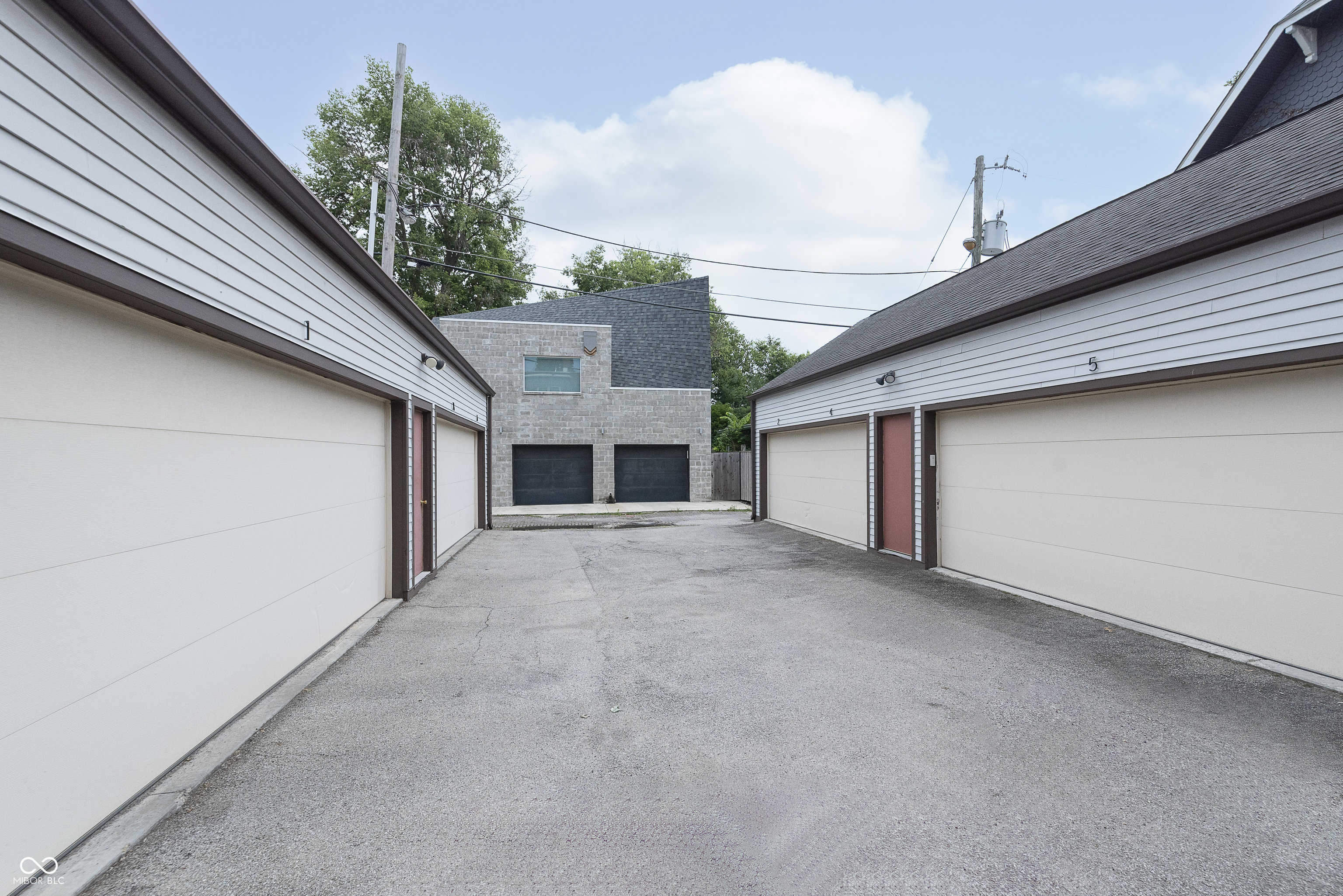 1325 Central Avenue Unit: 4