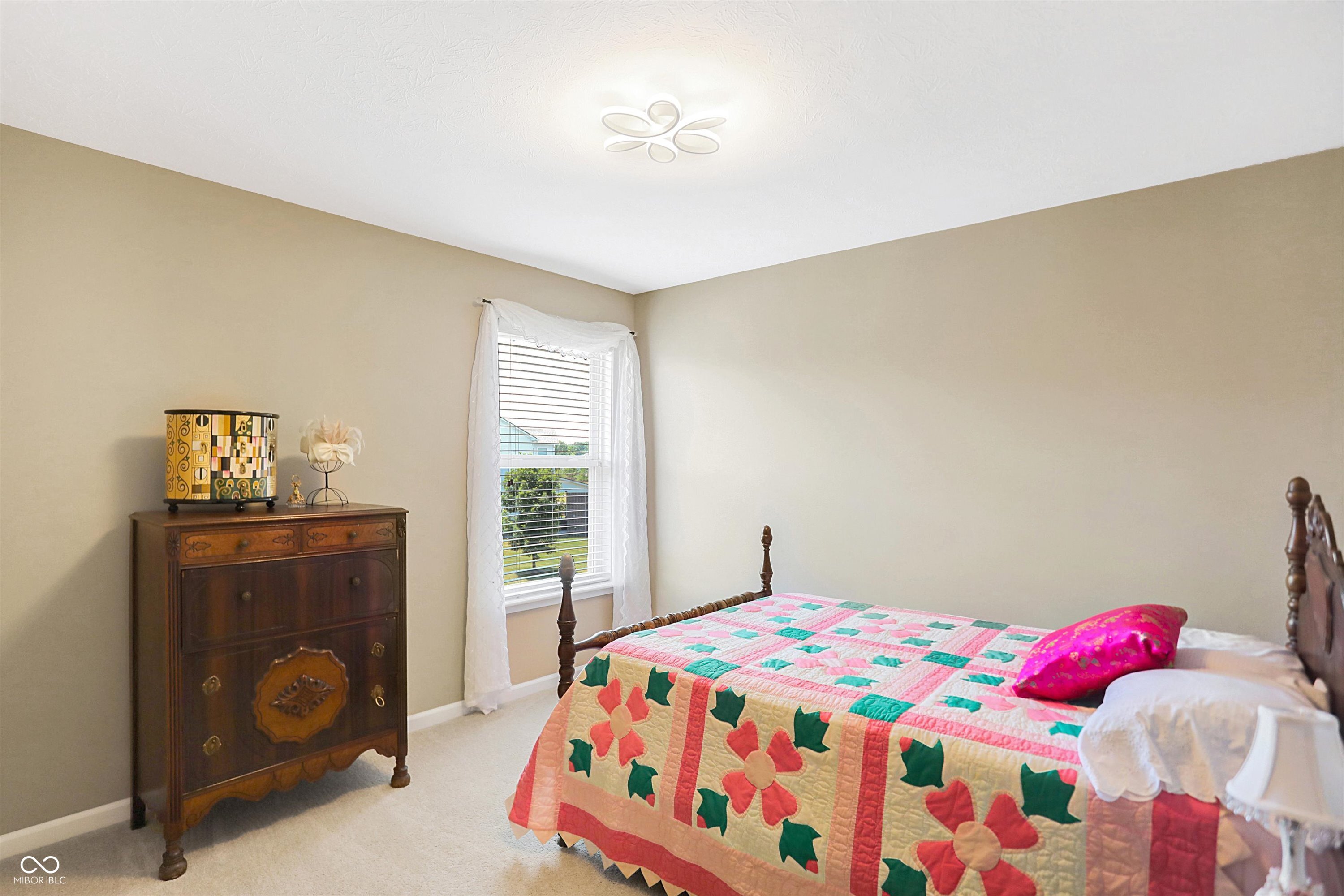 10638 Kensington Lane
