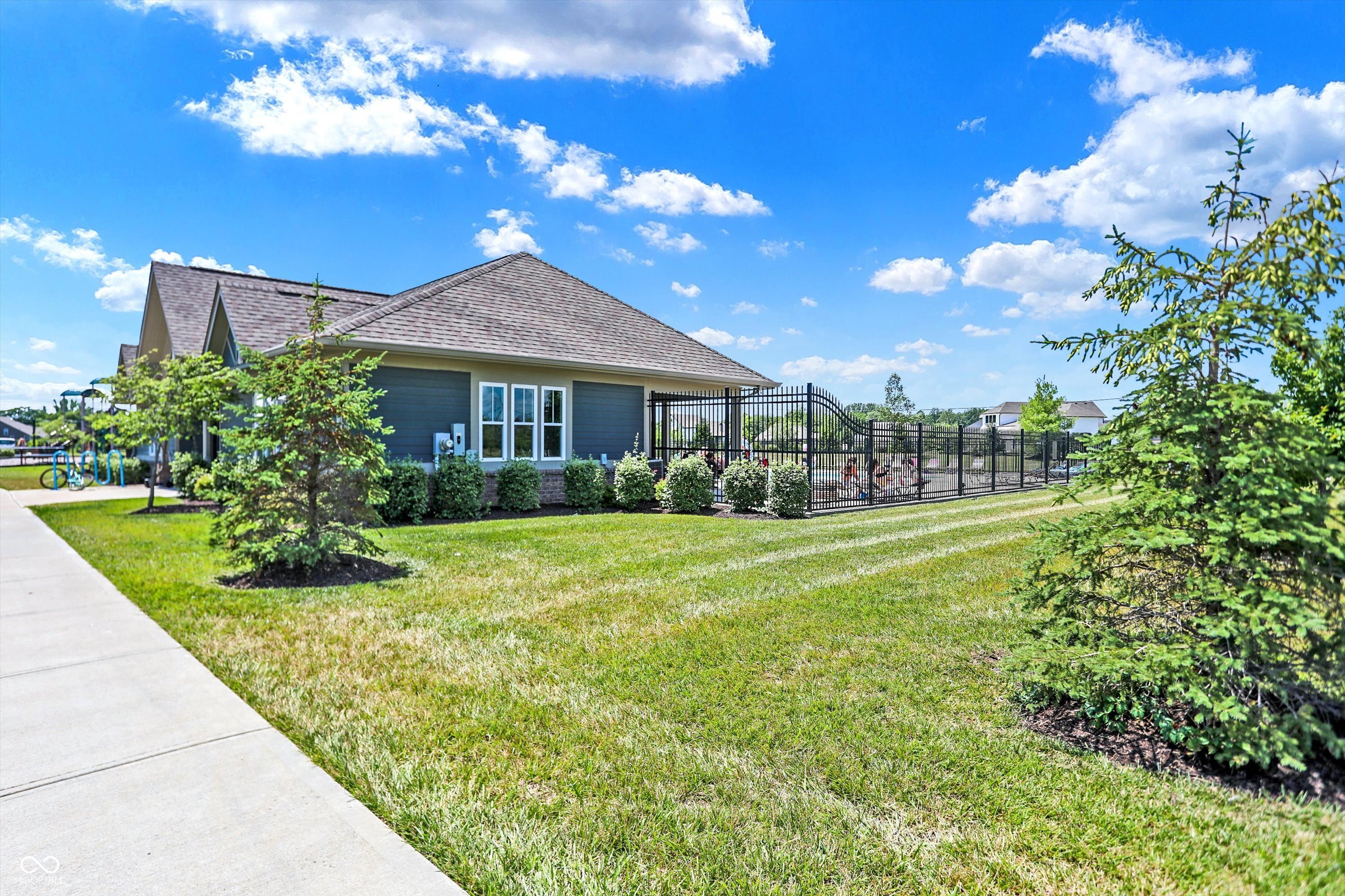 10638 Kensington Lane