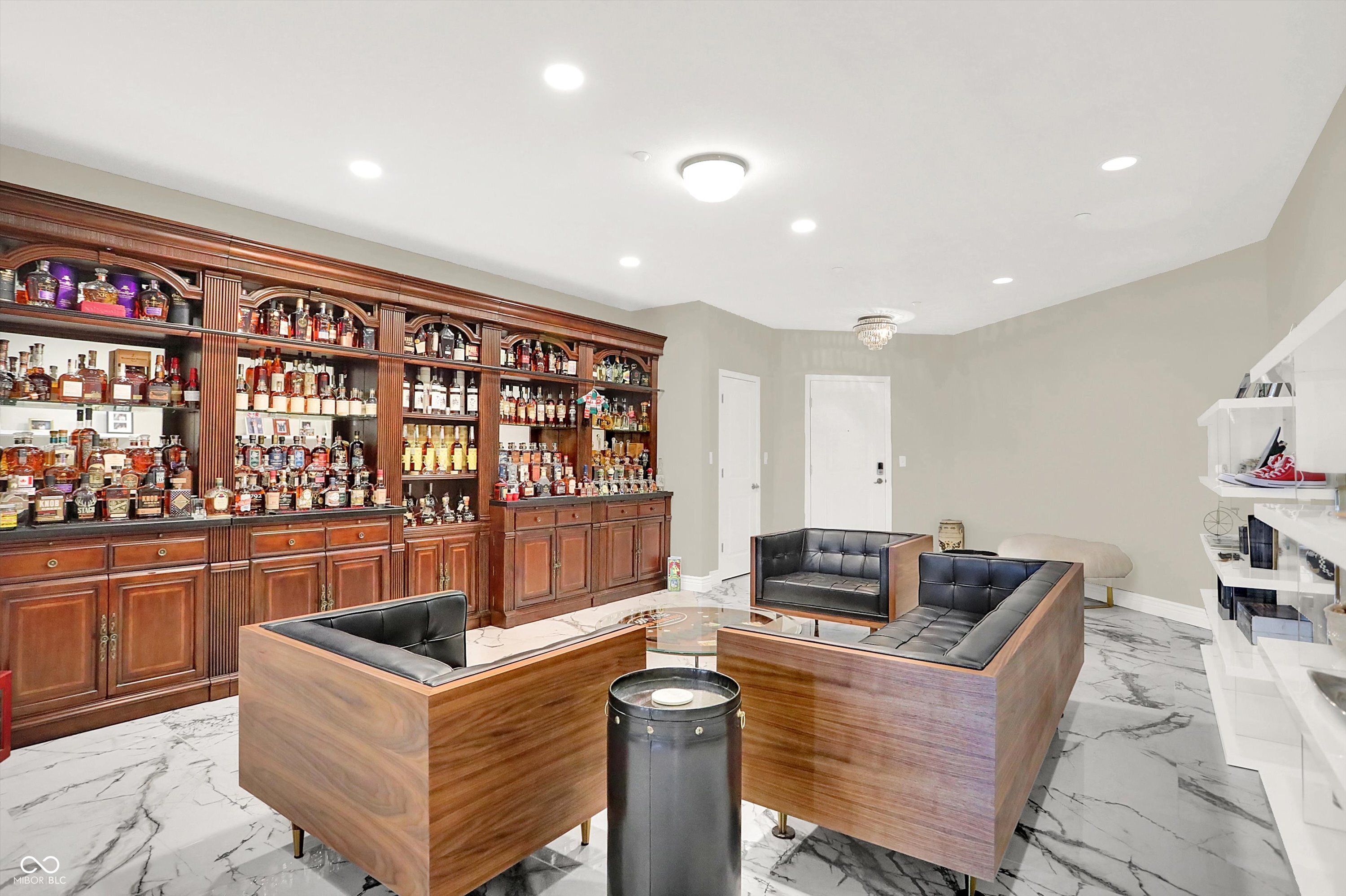 435 Virginia Avenue Unit: 302