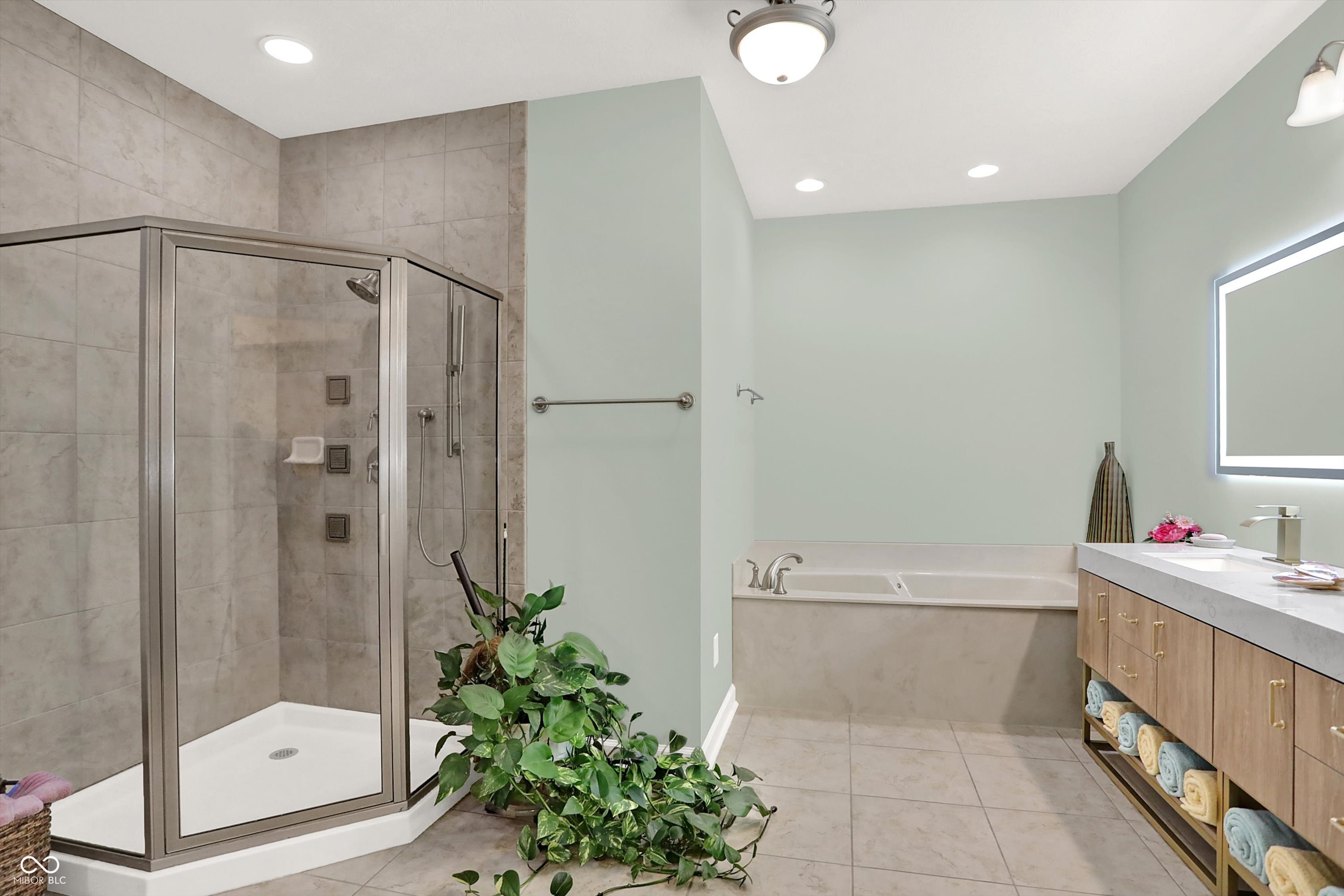 435 Virginia Avenue Unit: 302