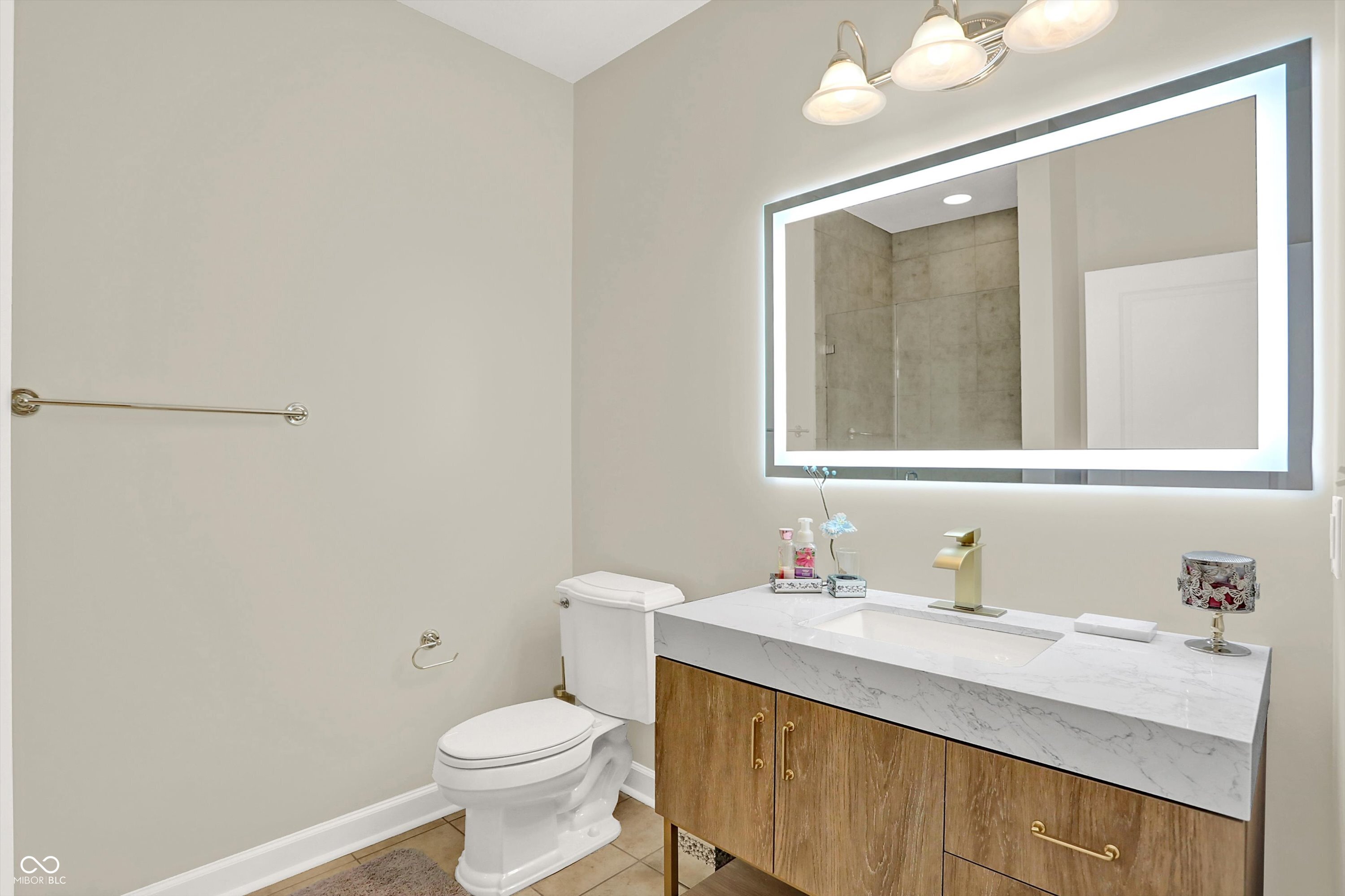 435 Virginia Avenue Unit: 302