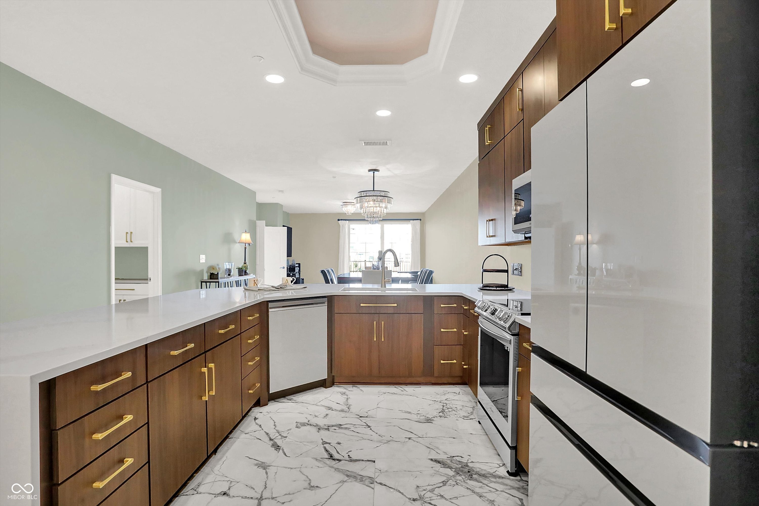 435 Virginia Avenue Unit: 302