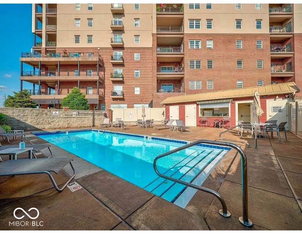 435 Virginia Avenue Unit: 302