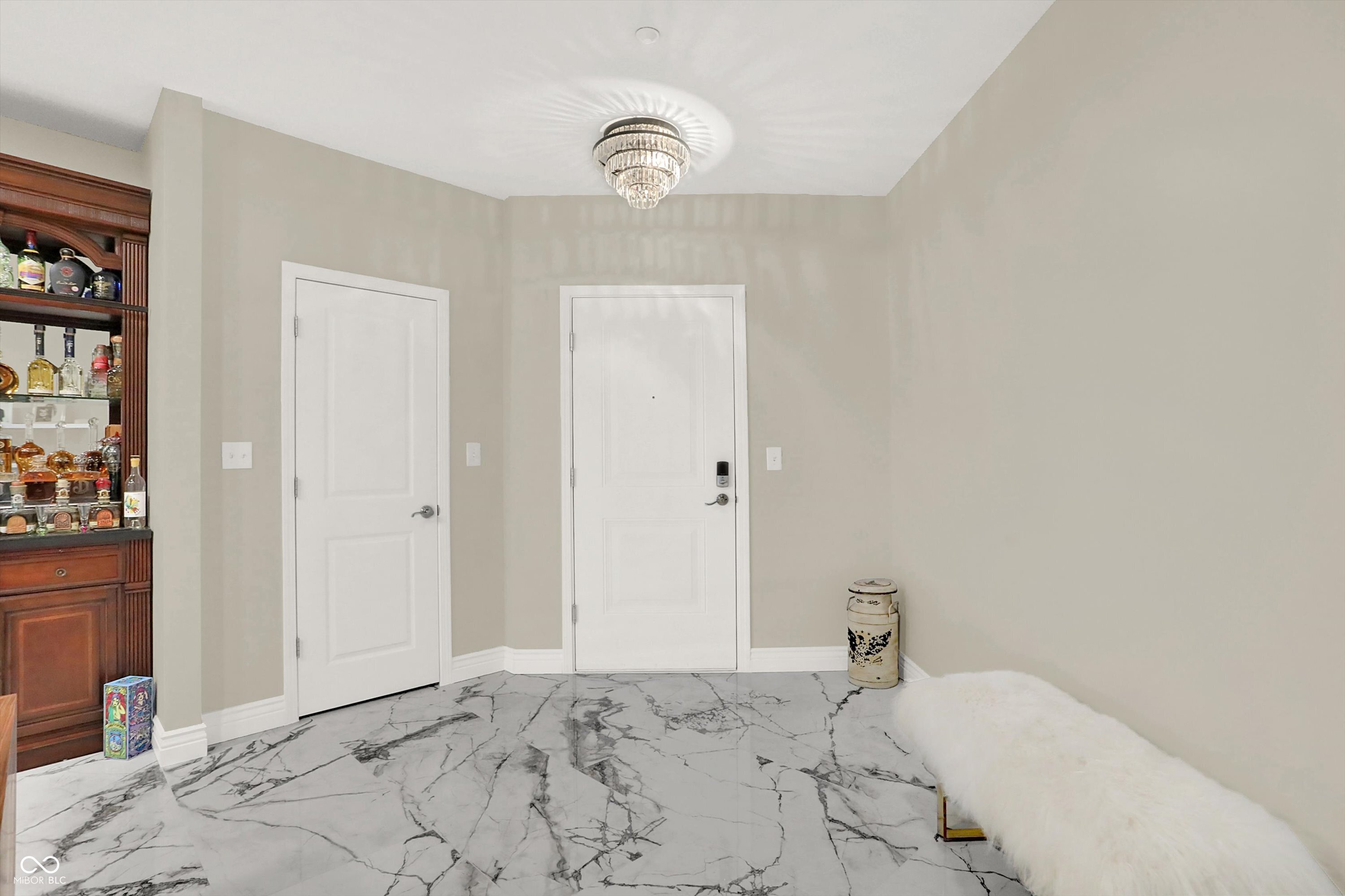 435 Virginia Avenue Unit: 302