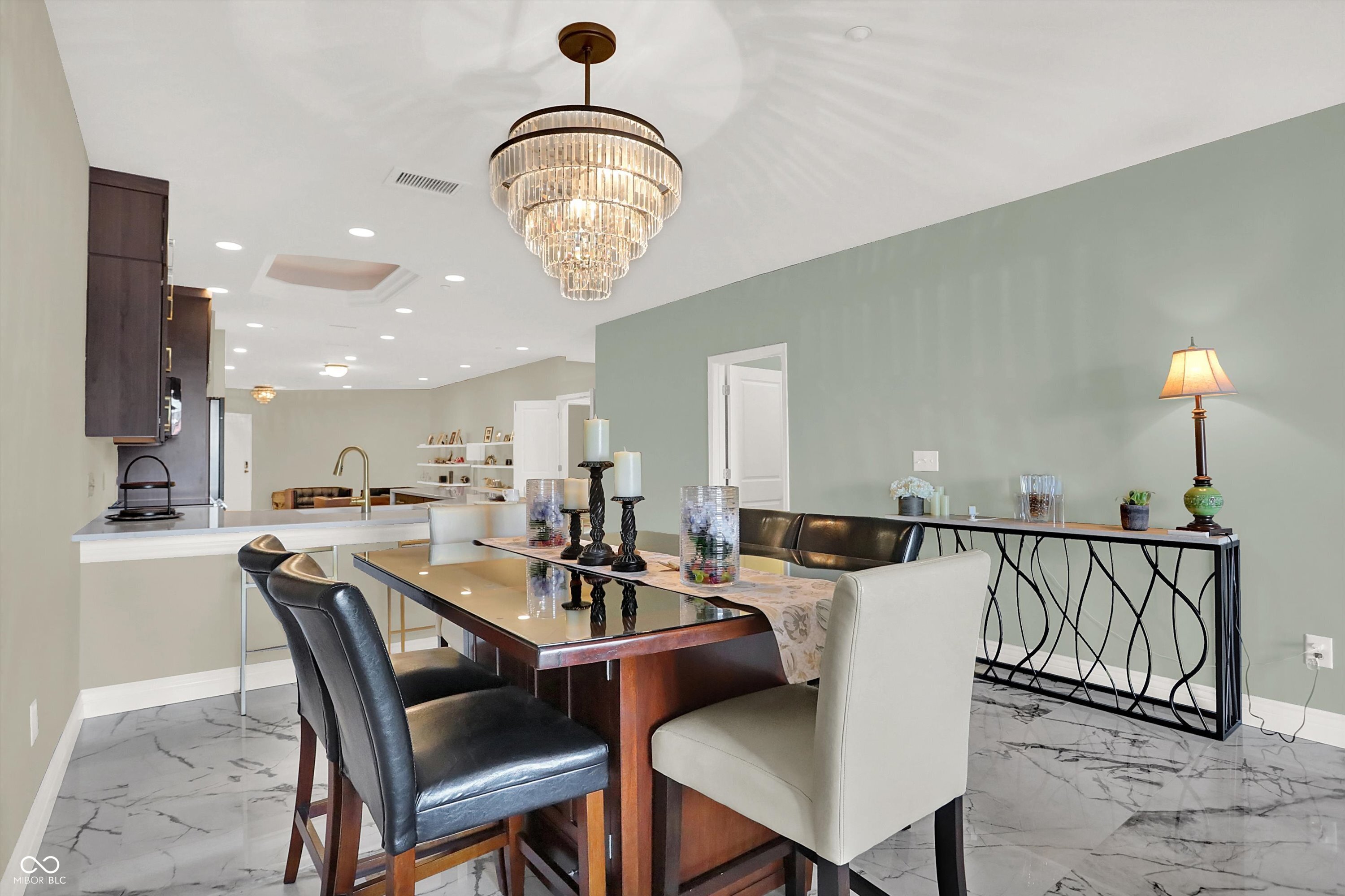 435 Virginia Avenue Unit: 302