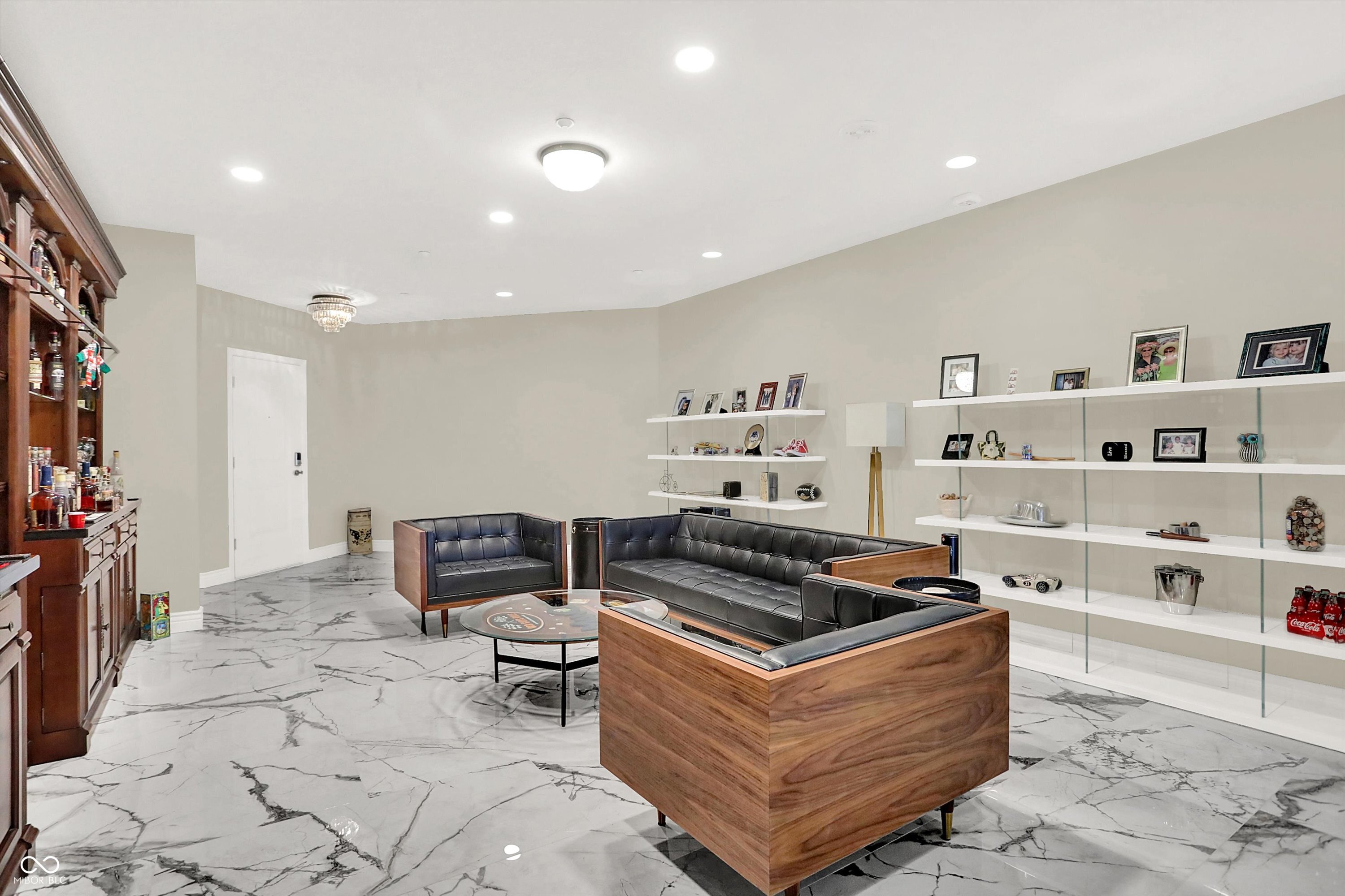 435 Virginia Avenue Unit: 302