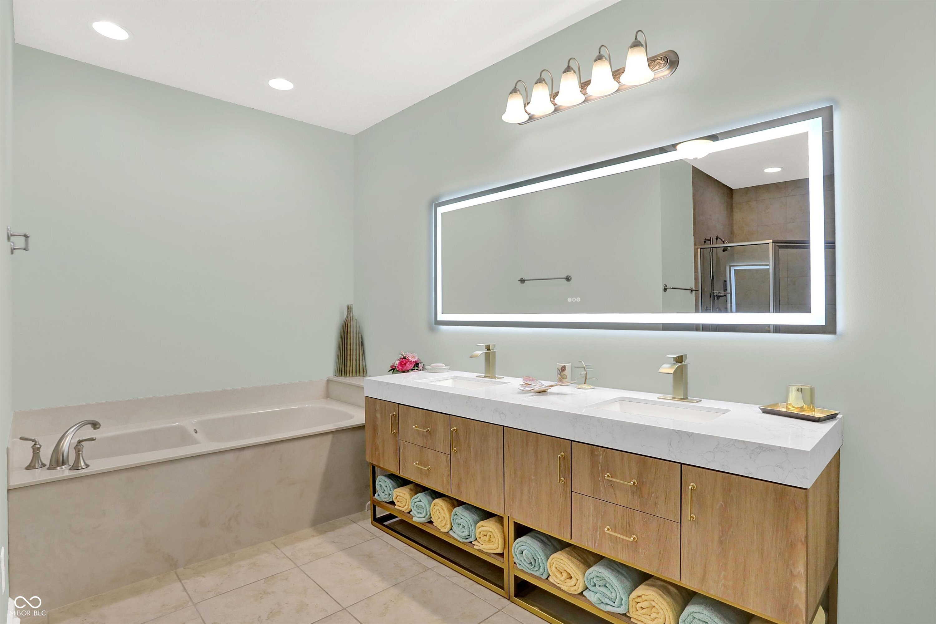 435 Virginia Avenue Unit: 302