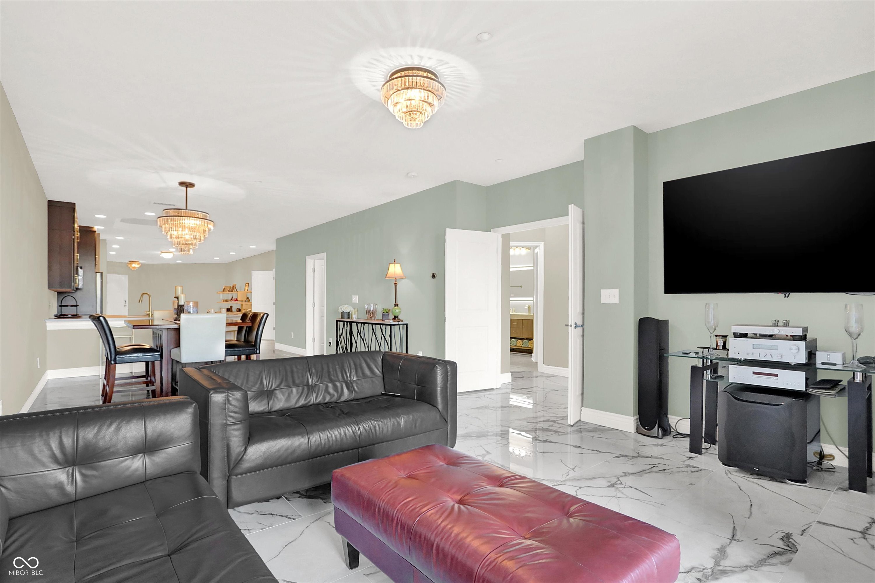 435 Virginia Avenue Unit: 302