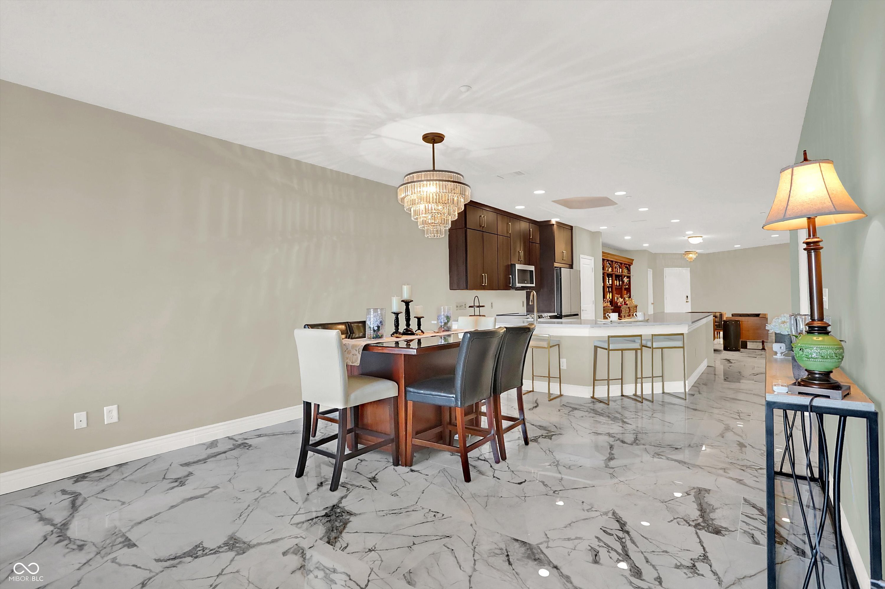 435 Virginia Avenue Unit: 302