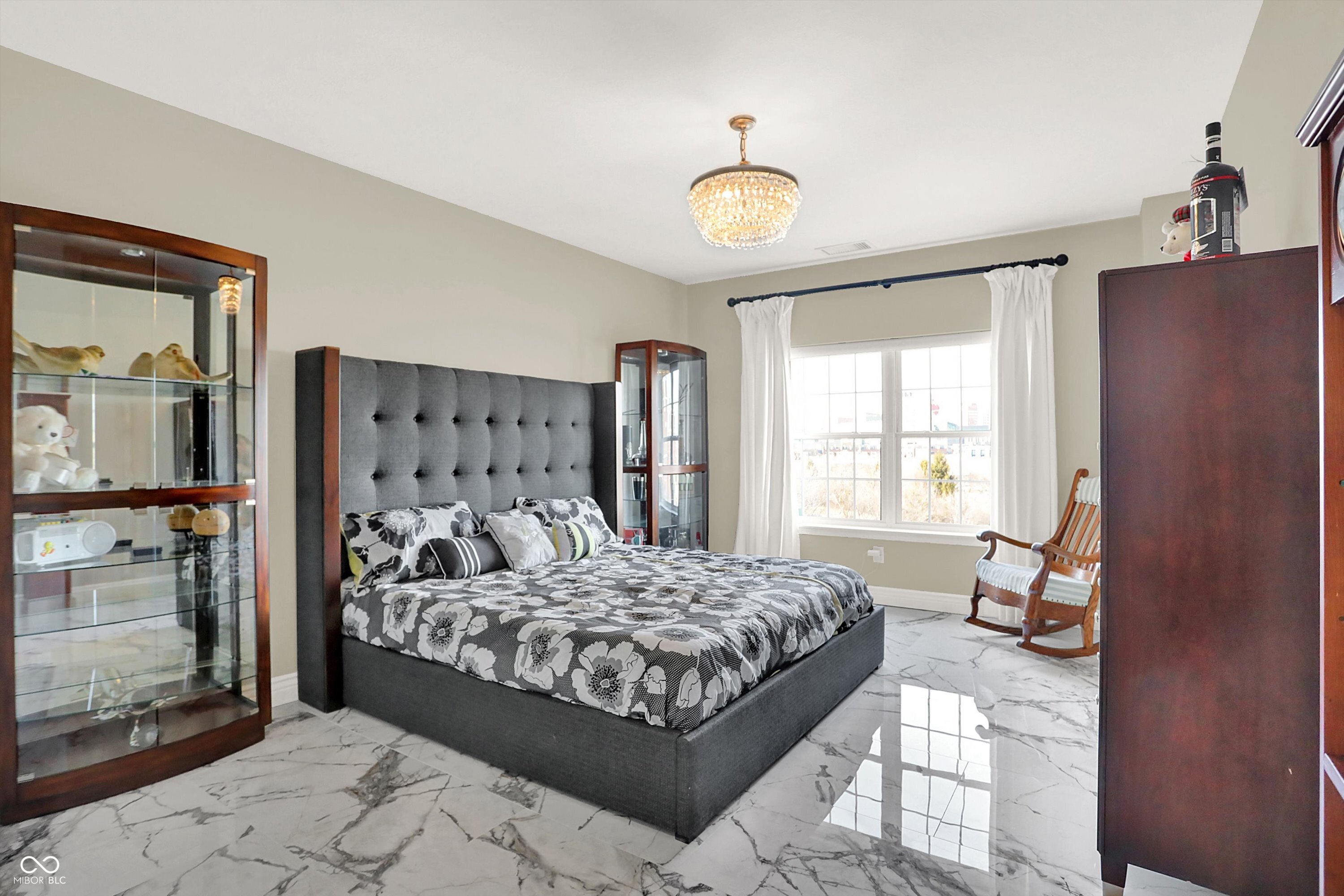 435 Virginia Avenue Unit: 302