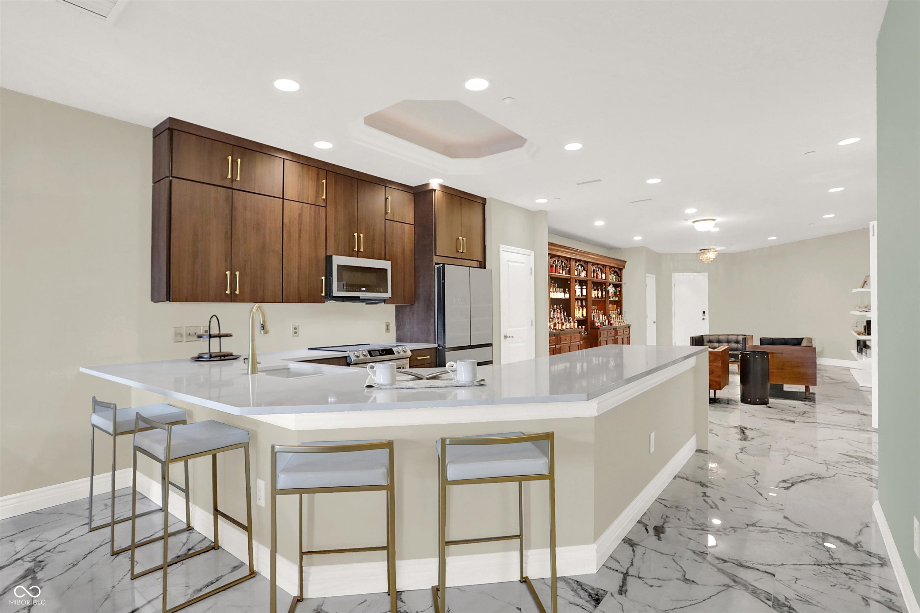 435 Virginia Avenue Unit: 302