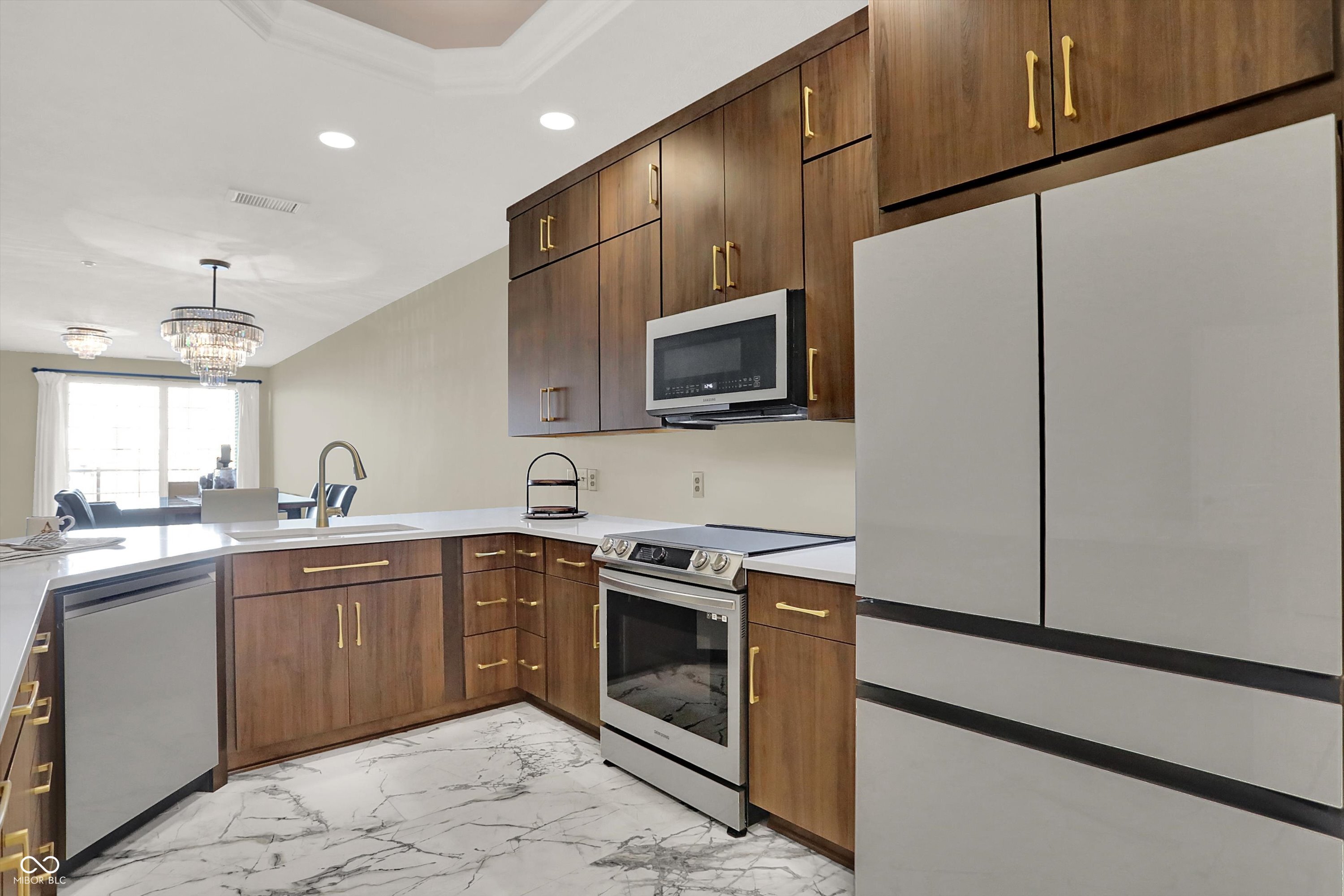 435 Virginia Avenue Unit: 302