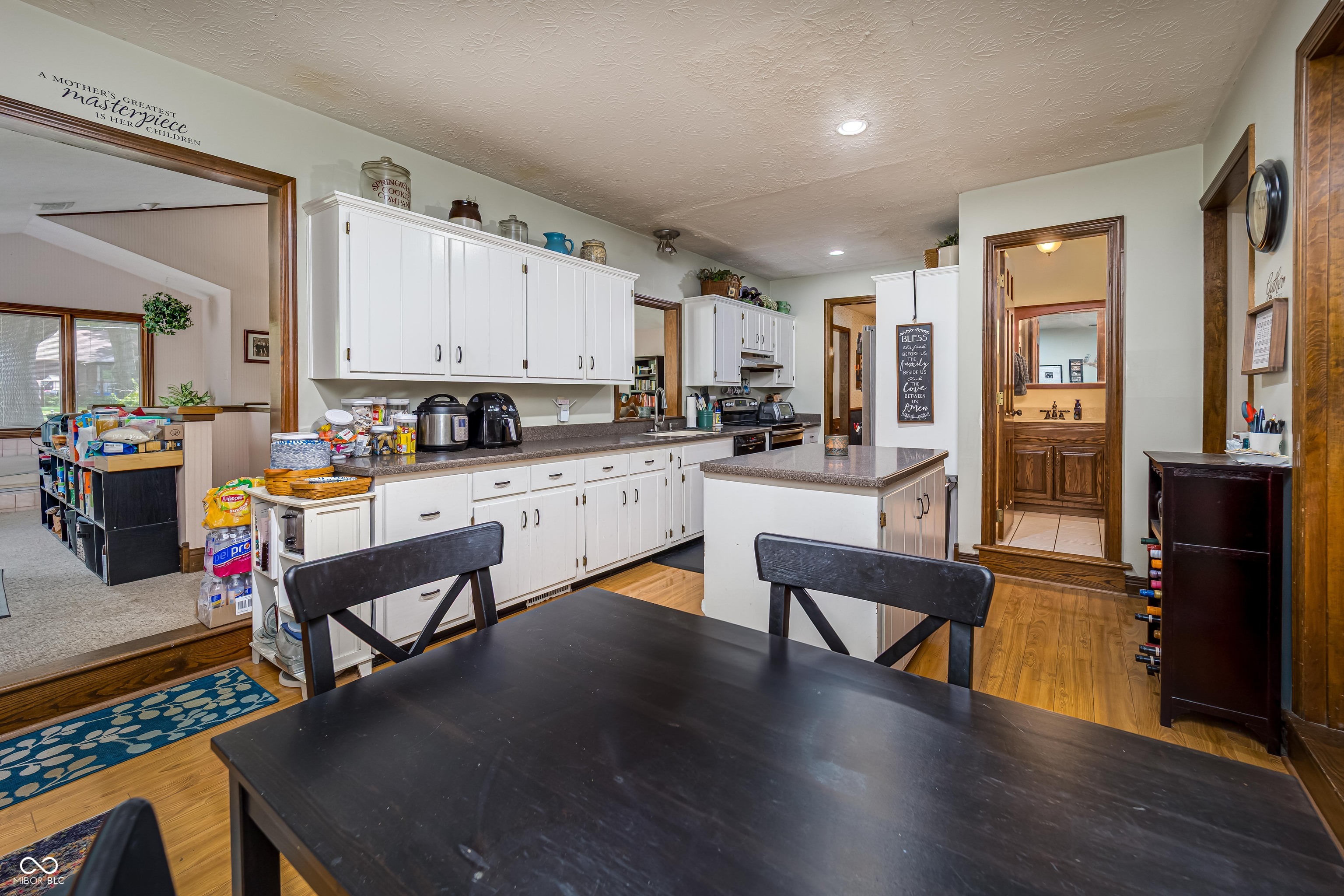 919 Dreamy Street