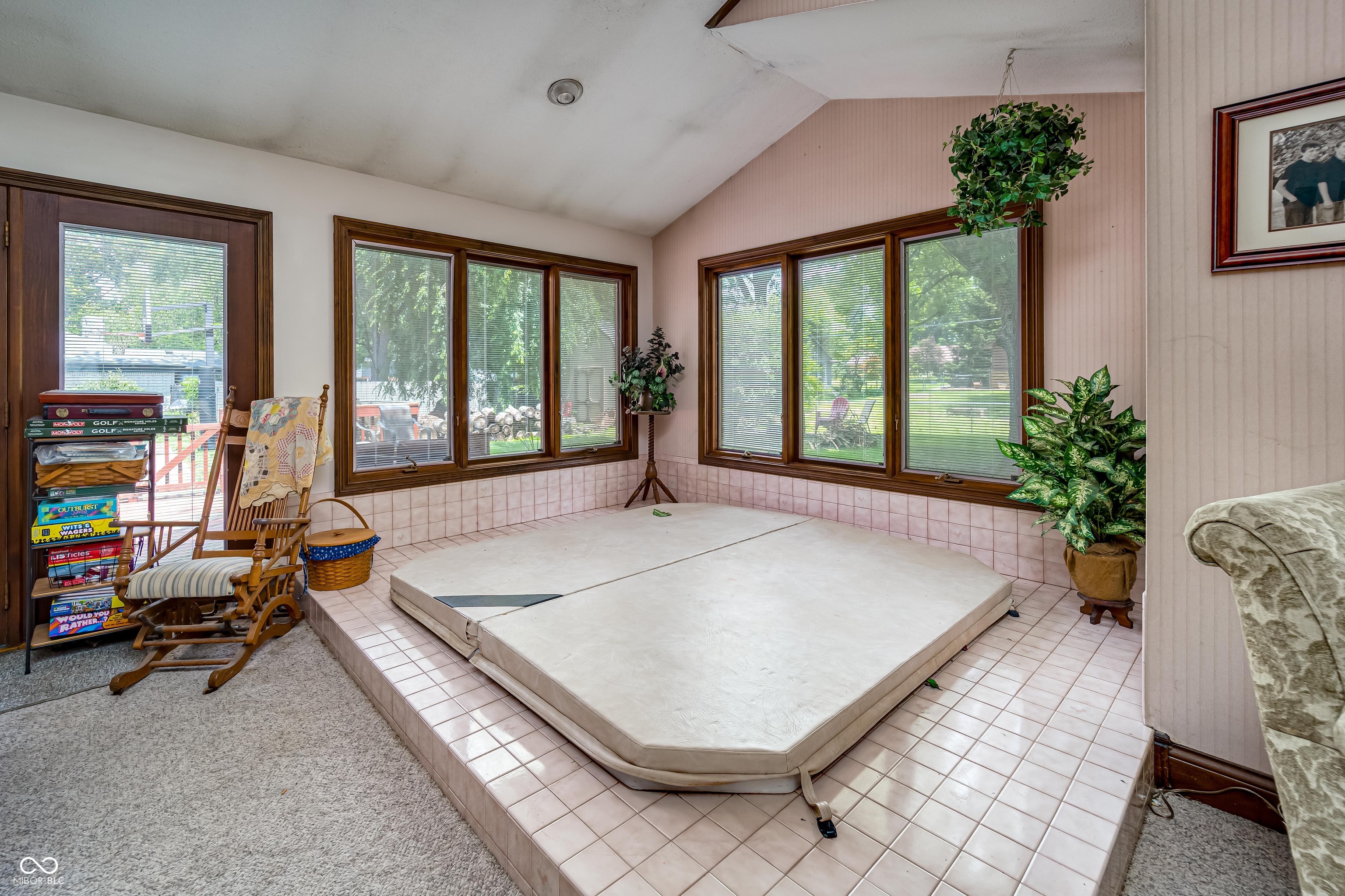 919 Dreamy Street